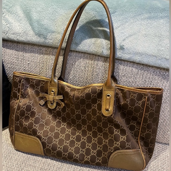 Vintage Gucci Tote Bag- Genuine - Picture 3 of 7